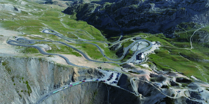 Alpenpass Col du Galibier – Blick hinunter auf den Alpenpass Col du Lautaret